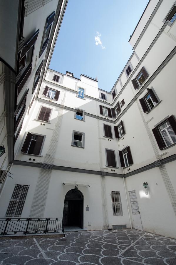 Duomo Regina Apartments Napoli Exterior foto
